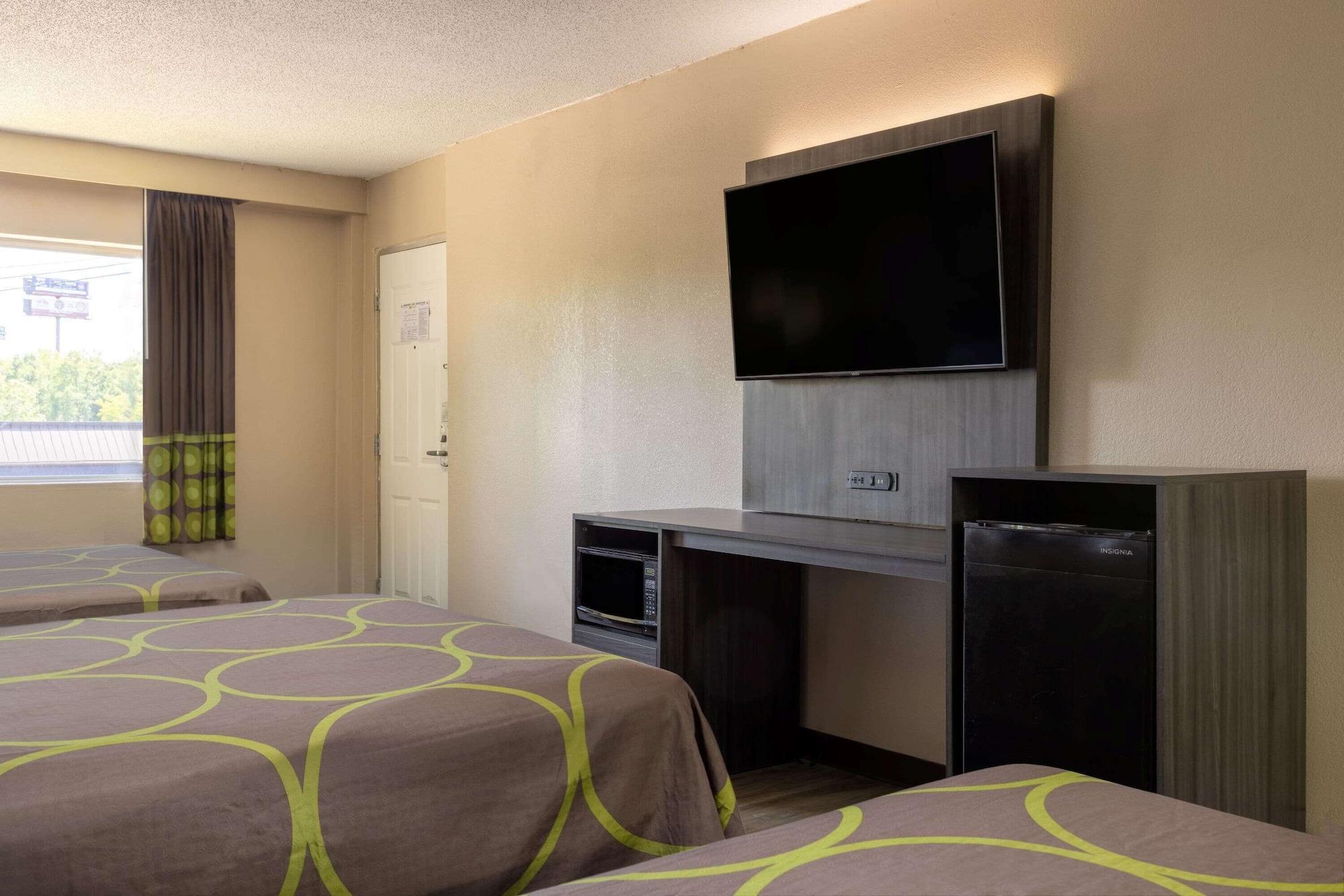 Super 8 By Wyndham Ga Hotel McDonough