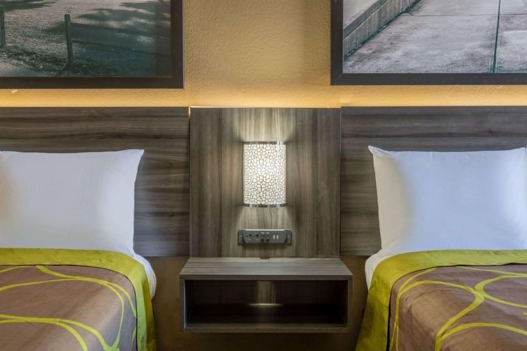 Super 8 By Wyndham Ga Hotel