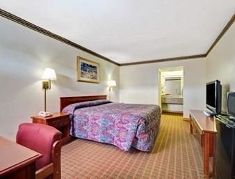 Hotel Super 8 By Wyndham Ga McDonough